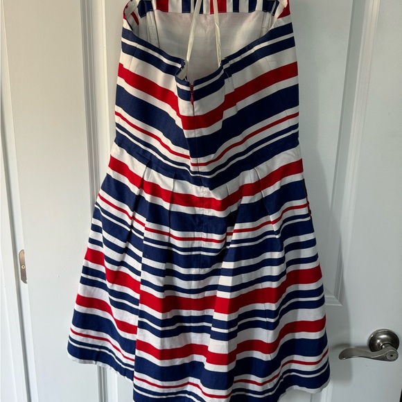 Vineyard Vines Dress - Picture 2 of 3